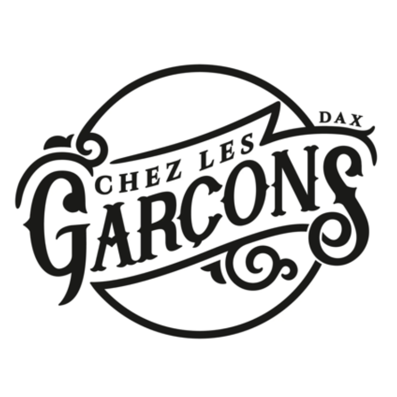 Chez les garçons Dax